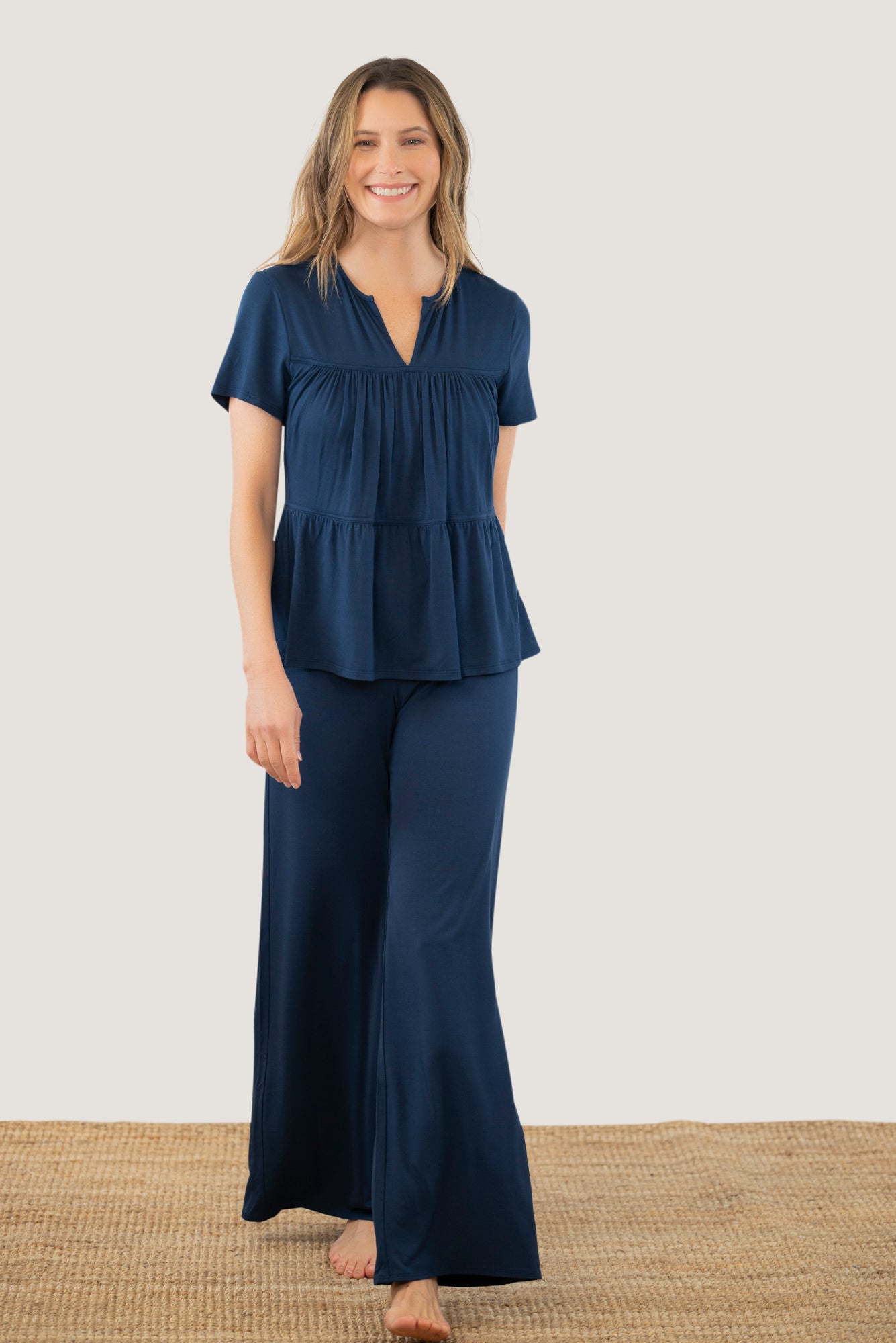 トップス tear3 Top Tier Tee - Bra-Free Tiered Short Sleeve Top | JJwinks